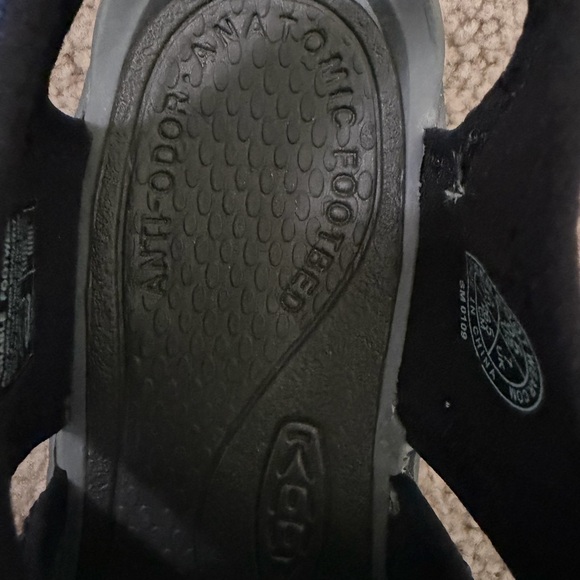 Keen women’s sandals size 9.5 new without box anti odor anatomic footbed NWOT - Picture 6 of 8